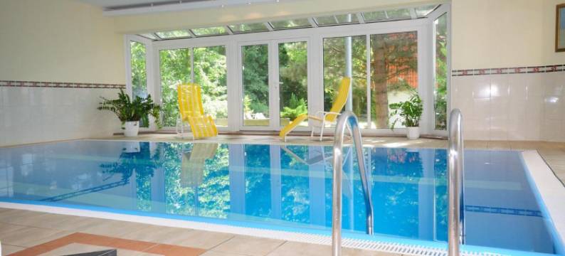 克鲁彻伯格公园酒店(Parkhotel Klüschenberg)图片