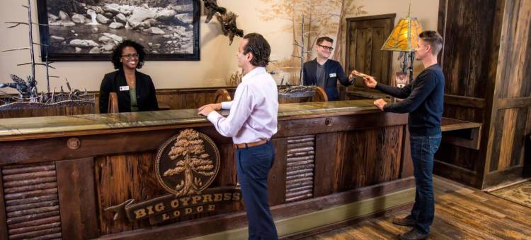 大柏树小屋(Big Cypress Lodge)图片