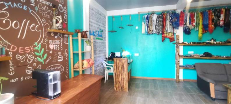 阴影旁酒店(By the Shade)图片