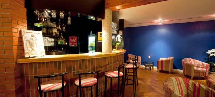 拉图酒店(Logis Hotel Restaurant la Tour)图片