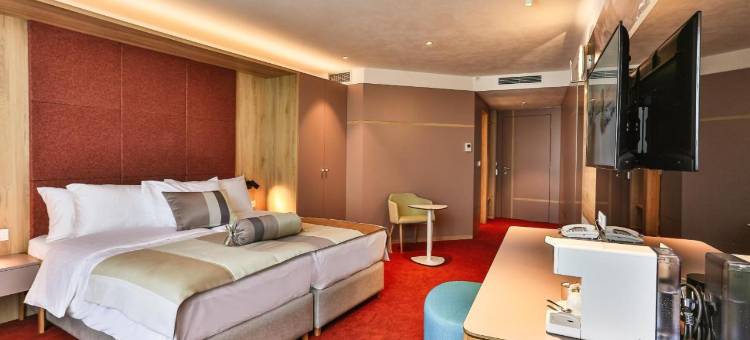 Carine Hotel Centar图片