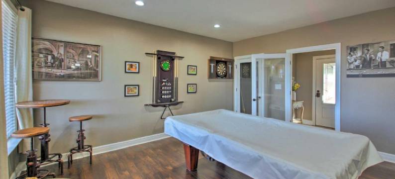 热水浴缸+美景：温泉城滨水度假屋(Hot Tub + Views: Waterfront Escape in Hot Springs)图片