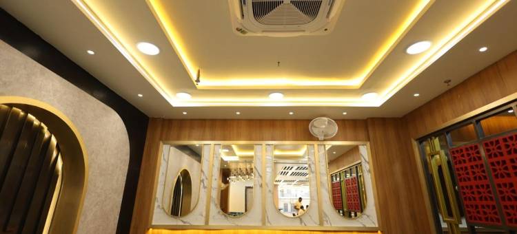 RGS Crystal酒店(Hotel RGS Crystal)图片