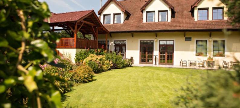 皮沃夫斯基德弗尔茨维科夫酒店(Pivovarsky dvur Zvikov)图片