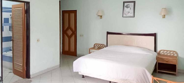 红多兹Plus酒店-近安耶尔图古梅库苏尔(RedDoorz Plus Near Tugu Mercusuar Anyer)图片