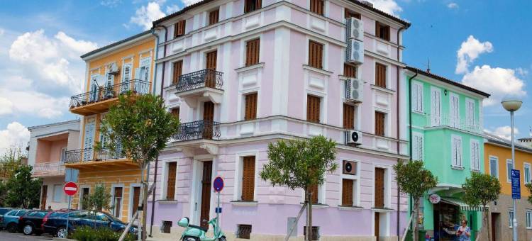卡斯特罗别墅公寓酒店(Apartments Villa Castello)图片