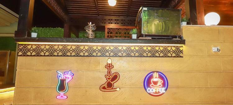 内菲尔塔利金字塔景观旅馆(Nefertari Pyramids View Inn)图片