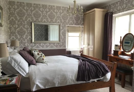 Dalgreine Guest House Hotel Overview