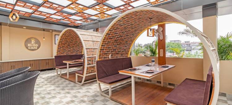 帕尔特君悦(Treebo Premium Paarth Grand with Pure Veg Restaurant)图片