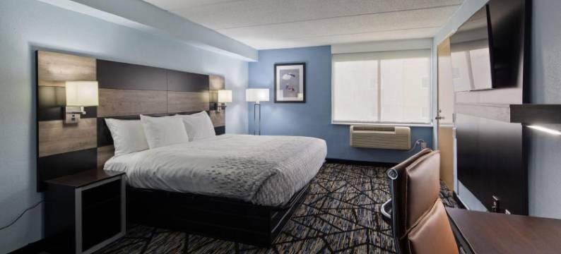 克拉利昂波因特杰克森维尔近营地勒瑞纳(Clarion Pointe Jacksonville Near Camp Lejeune)图片