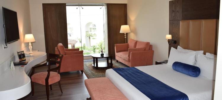 迪菲斯莱雅高尔夫乡村俱乐部酒店(Defence Raya Golf & Country Club)图片