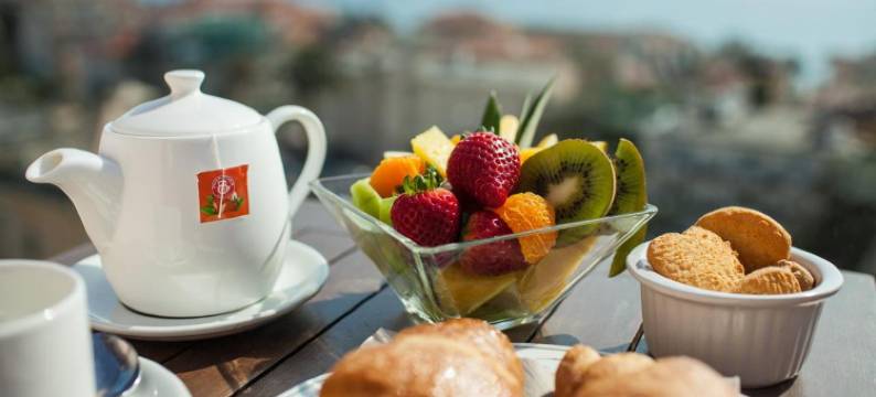 阿里斯顿酒店(Hotel Ariston & Apartments)图片