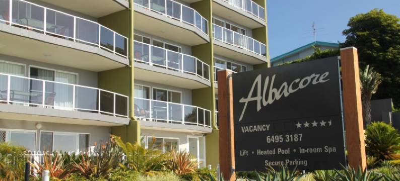 阿尔巴克尔公寓(Albacore Apartments)图片