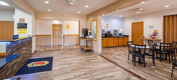 尼尔斯维尔速8酒店(Super 8 by Wyndham Neillsville WI)图片