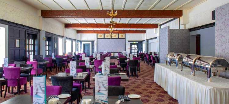 康帕斯酒店管理的滨海大道酒店(The Esplanade Hotel by Compass Hospitality)图片