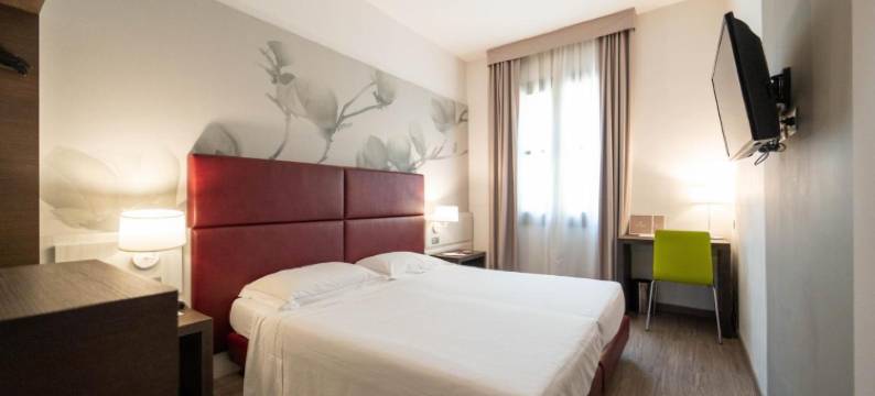 纳比拉别墅酒店(Hotel Villa Nabila)图片