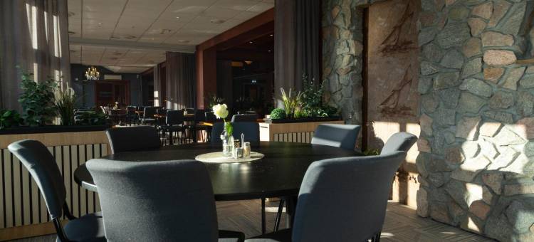 韦斯特内斯峡湾酒店(Vestnes Fjordhotell)图片