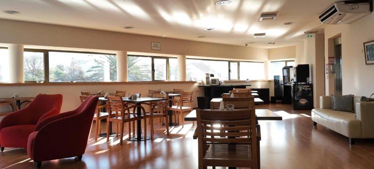 拉斯格鲁塔斯德尔里奥娱乐场酒店(Hotel y Casino Del Río - Las Grutas)图片