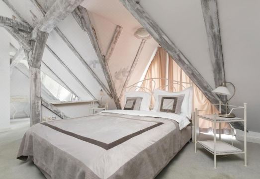 Conacul ArchiaHotel Overview