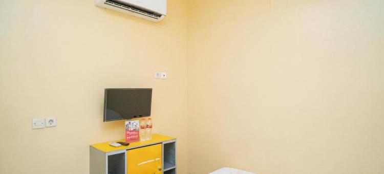 红多兹伊斯兰酒店-近苏拉马杜(RedDoorz Syariah Near Suramadu)图片