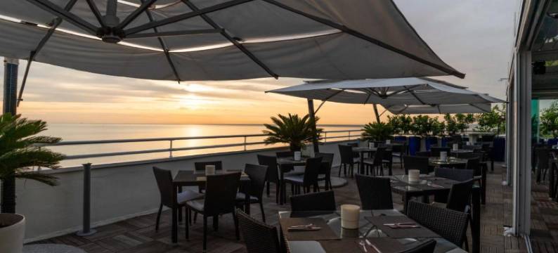 阿布鲁佐滨海酒店(Hotel Abruzzo Marina)图片