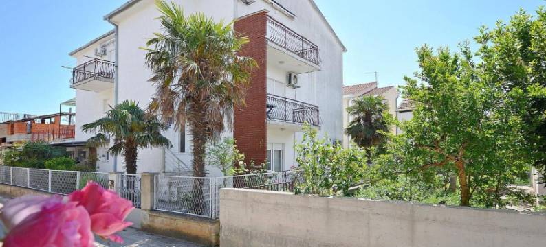 乔锡帕公寓客房酒店(Apartments and Rooms Josipa)图片