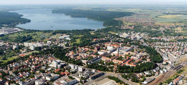 新勃兰登堡公园酒店(Parkhotel Neubrandenburg)图片