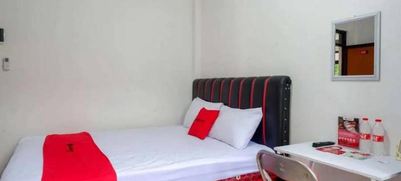 红多兹伊斯兰酒店-近詹德尔苏德曼大学2号(RedDoorz Syariah Near Universitas Jenderal Soedirman 2)图片