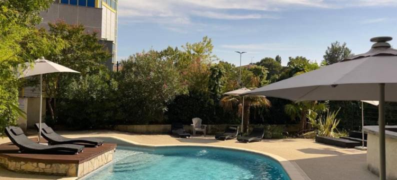 Hotel the Originals Romans-Sur-Isère le Clos des Tanneurs图片