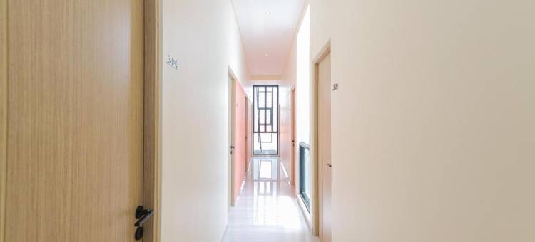 泗水三叶草艾斯桑斯酒店(Sans Hotel Clover Ace Surabaya by RedDoorz)图片