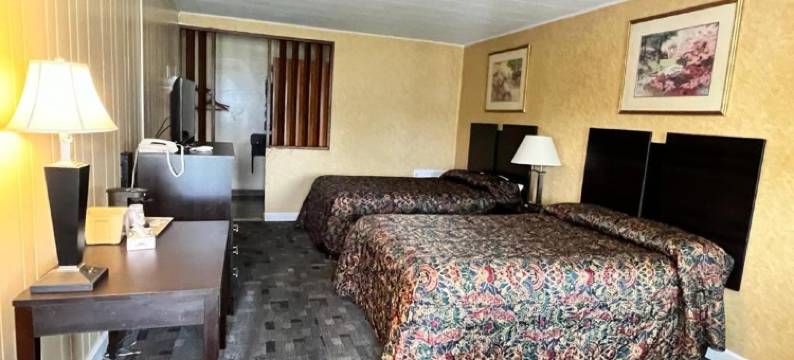 克莱芙兰经济型汽车旅馆(Budget Host Inn)图片