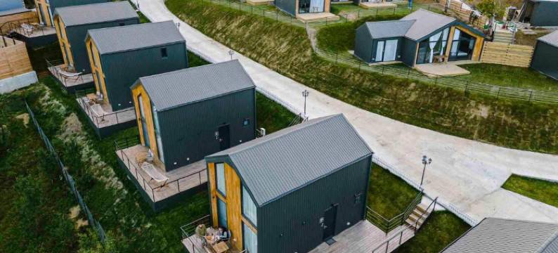 科马尼克月亮村(Moon Village Comarnic)图片