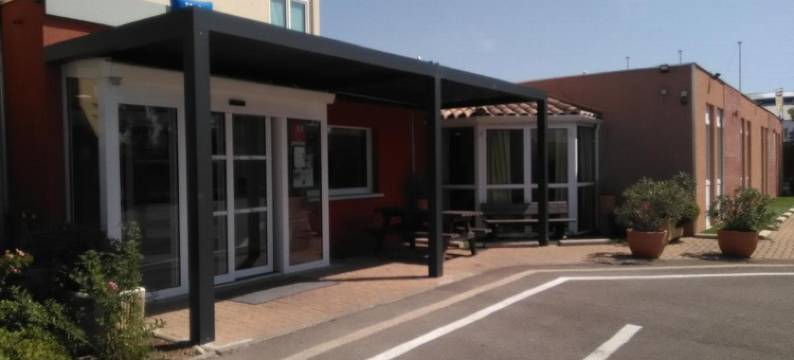 ibis budget 普罗旺斯地区艾克斯莱斯米勒斯酒店(Ibis Budget Aix-en-Provence les Milles)图片