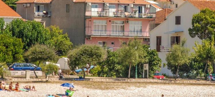 Lulak Studio Apartments图片