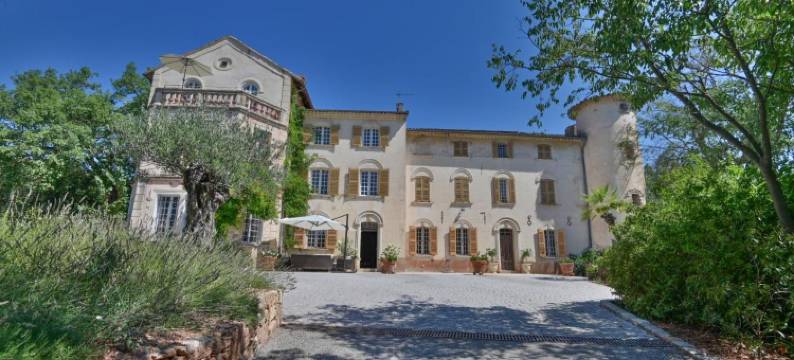 塔拉德尔城堡(Château de Taradel)图片