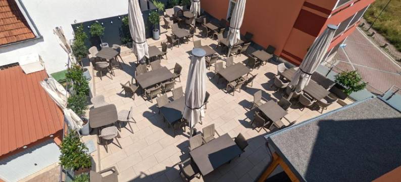 兰托斯咖啡厅酒店(Hotel-Cafe Rathaus)图片