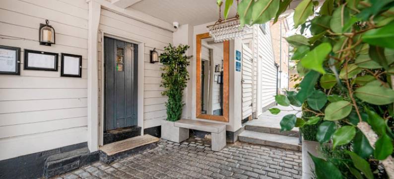 时尚僧侣餐厅和客房(Funky Monk Hotel)图片