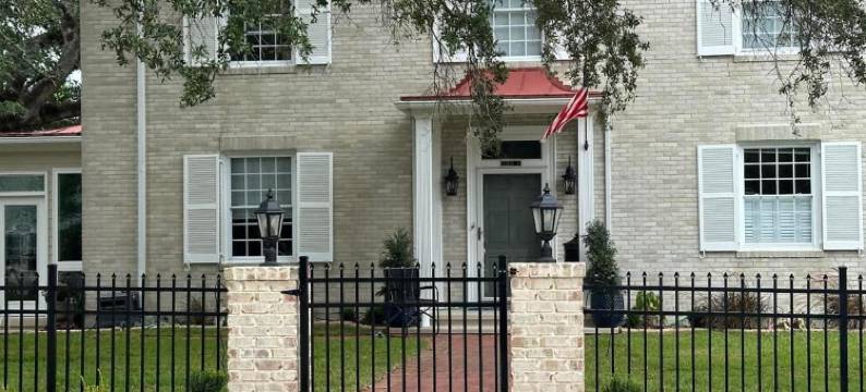 马车客栈民宿(The Carriage House Inn Bed and Breakfast)图片