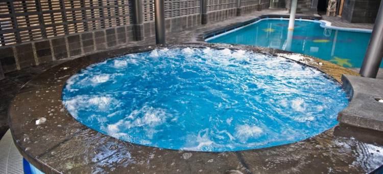 图隆阿贡皇冠维多利亚大酒店(Crown Victoria Hotel Tulungagung)图片