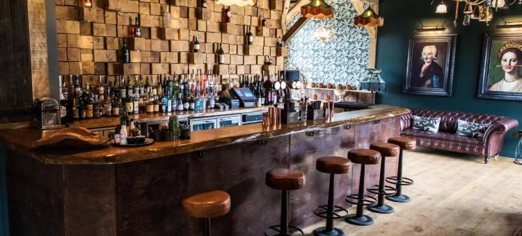 红包农舍(The Farmhouse at Redcoats)图片