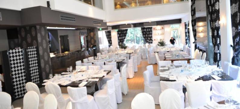 利耶纳酒店(Hotel Iliana)图片