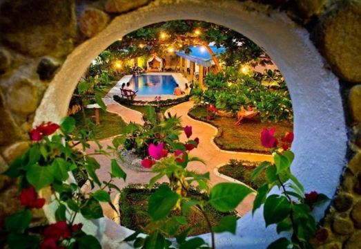 Floral Villarosa Hotel Overview