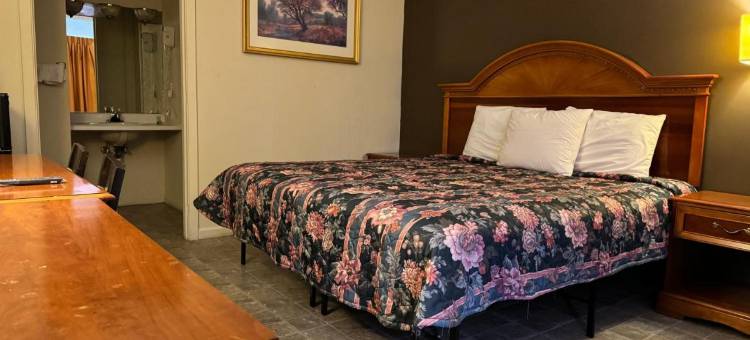 乡村俱乐部酒店及套房(Country Club Inn & Suites)图片