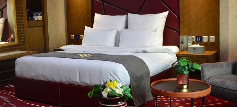 Redwaves Hotel图片