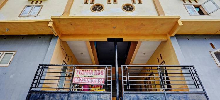 O酒店莉莉公寓伊斯兰旅馆靠近吉塔邦皇家城市(Hotel O Lili Kost SyariahNearKetapang Royal City)图片