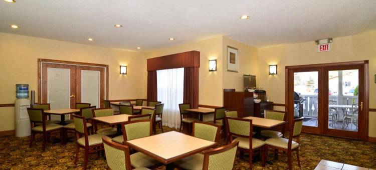 威斯康星史蒂文斯波因特丽怡酒店(Country Inn & Suites by Radisson, Stevens Point, WI)图片