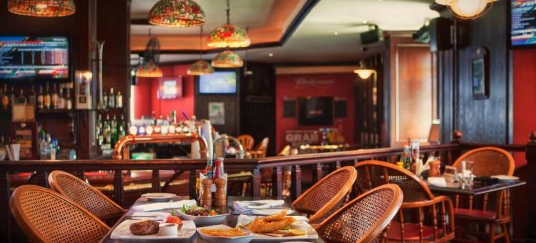 朱美拉罗塔纳酒店(Jumeira Rotana)图片