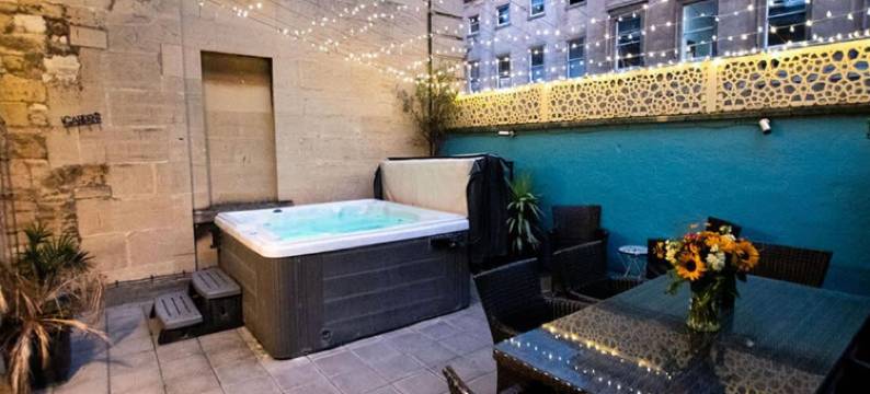 梦想住宿巴斯 - 特里姆街联排别墅带热水浴缸(Dream Stays Bath - Trim Street Townhouse with Hot Tub)图片