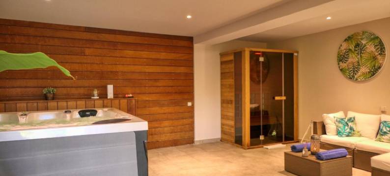 罗吉乡村别墅酒店(Logis Hôtel la Bastide des Monges)图片