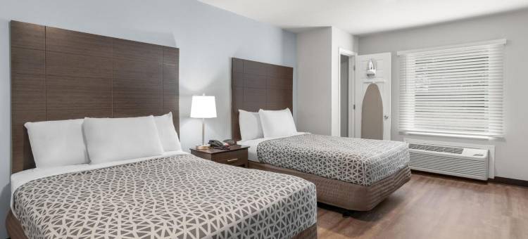 亚特兰大机场萨凡纳套房(Savannah Suites Atlanta Airport)图片